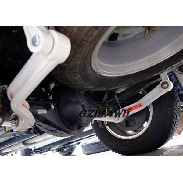 Белые наборы подъема подвеса 4кс4 для космоса Тойота Хилукс Рево стального подготовляют задний стабилизатор