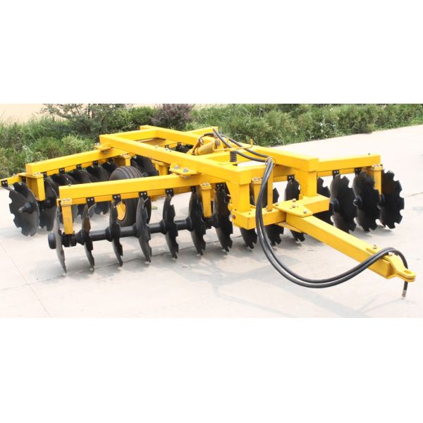 Heavy-duty disc harrow