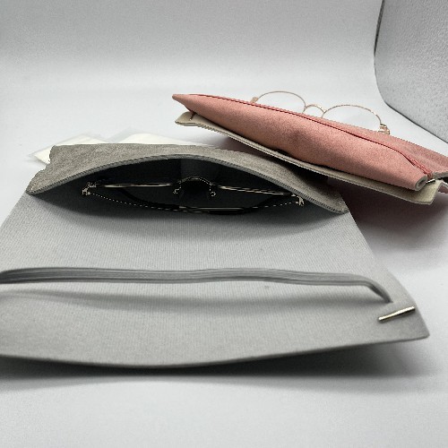 Logo gravant en refief doux de l'affaire 19.3CM de lunettes de soleil de suède de lecture multicolore de cuir