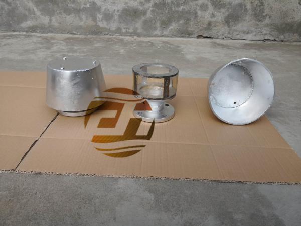 Fireproof and breathable head for marine oil reservoirs