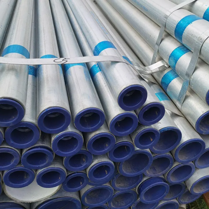 SGCC Galvanized Steel Hdg Pipe Zinc Coated  30mm GI Round Pipe For Construction