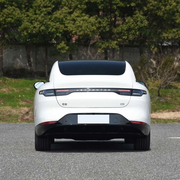 Максимальная скорость 180 км/ч Лептоп C01 2023 Comfort Edition 4 Wheel Drive Электромобиль