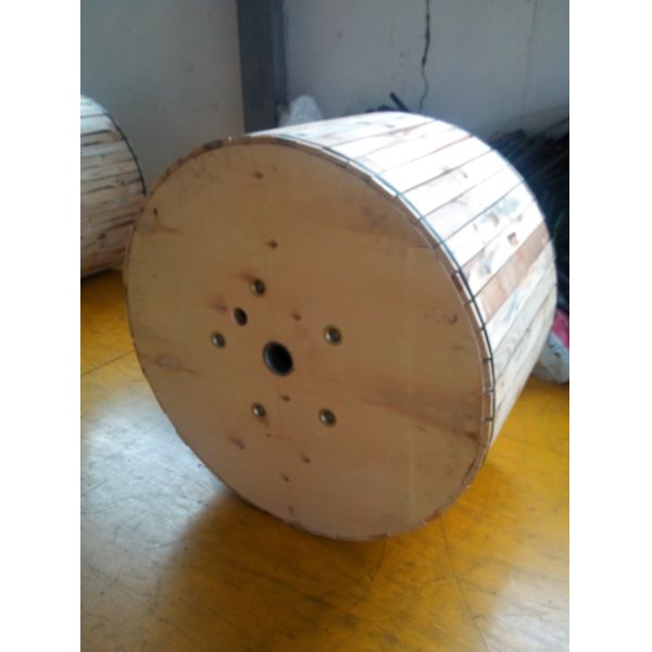 Cable TV Broadband Network 500 With Messenger Trunk Cable