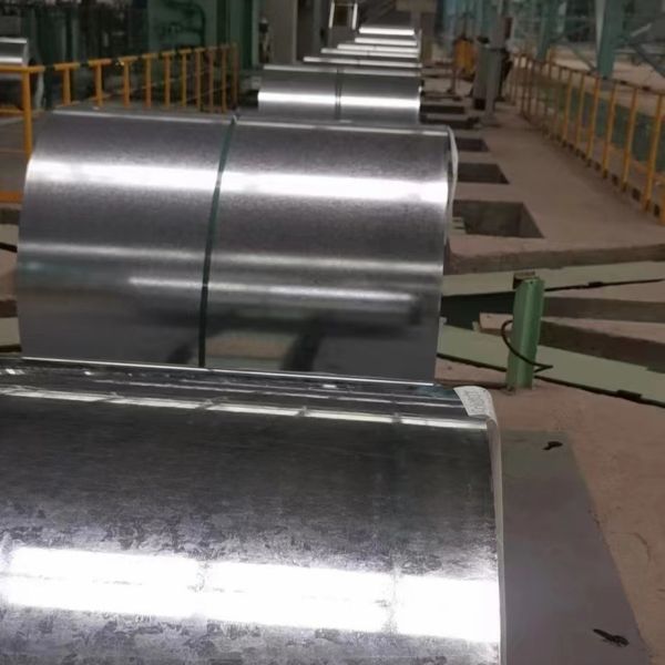 Z275 Galvanized Steel Coil ASTM EN DIN Standard G90 Galvanized Steel Roll Thickness 0.2 - 2.5mm