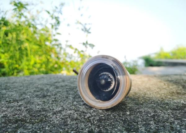 Cabeça de moagem ajustável para sal e pimenta, incluído um frasco de vidro transparente de 80 ml