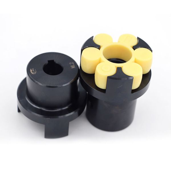 OEM Customized Five-Point Design Flexible Steel Rectangular Spline Shaft Coupling with Keyway Tapered Structure and 2000n-m Rated Torque