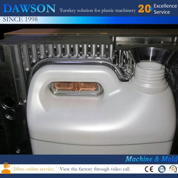 HDPE PP Plastic Processed Blow Molding Machine For 5 Liter Jerry Can Engine Oil Bottle Chemical Container Manufacturing