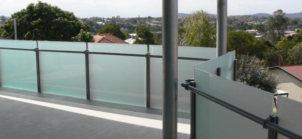 Frosted Deck Railing Glass Panels , Glass Railings Outdoor Safety