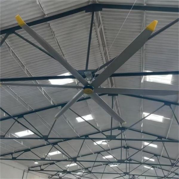 Ventilador HVLS de motor BLCD para grandes armazéns