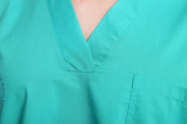 Os homens de 125 G/M nutrem o terno uniforme médico tecido V Neck Green Plain