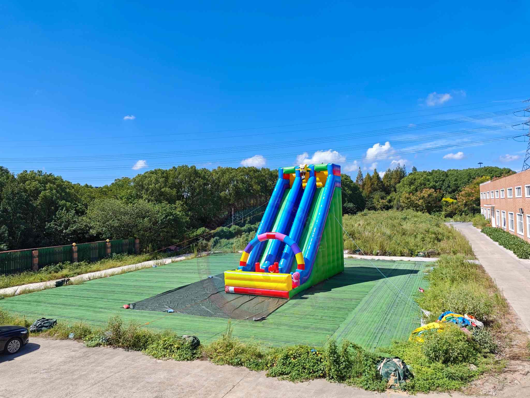 Large Size Inflatable Slide Giant Land Playground Slide Custom Commercial Inflatable Amusement Equipment for Kids and Adults