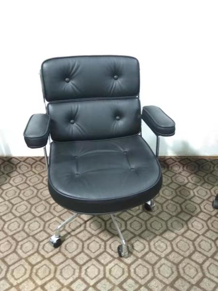Boss / CEO Ergonomic Office Chair With Chrome Plated Aluminum Alloy Frame / Armrest