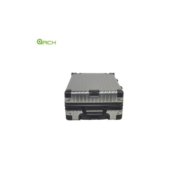 Waterproof Aluminum Hard Shell Luggage With Dual Spinner Wheels