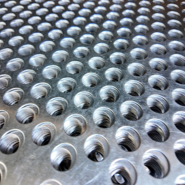 2.5mm Galvanized Perforated Steel Mesh Advertising Punching Plate