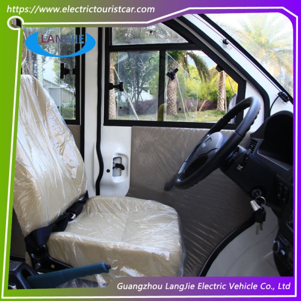 5 Seater Electric Patrol Car , Electric Powered Utility Carts With Big Light On Roof