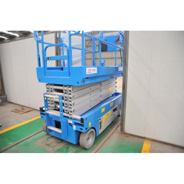 Energy Saving Mobile Scissor Lift Zero Emission Eco Friendly Electric Operation