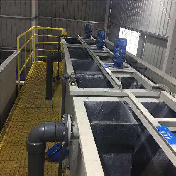 Интегрированное оборудование для очистки сточных вод 100 л/час 1600 кВт