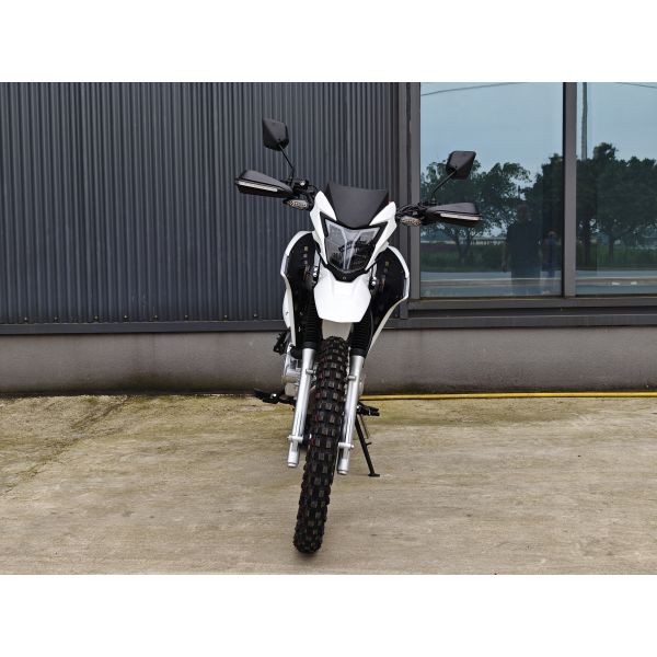 Custom Brand 200CC Off Road Dirt Bike Motorcycle With Four Stroke Air Cooled Engine