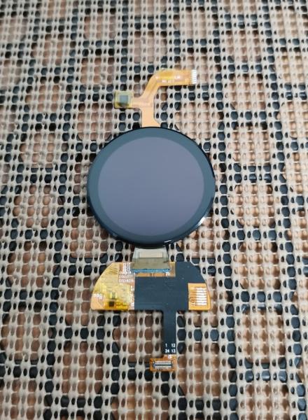 1.43 Inch Round Oled Screen 466x466 Resolution 24 Pin QSPI Interface 400 Cd/M2