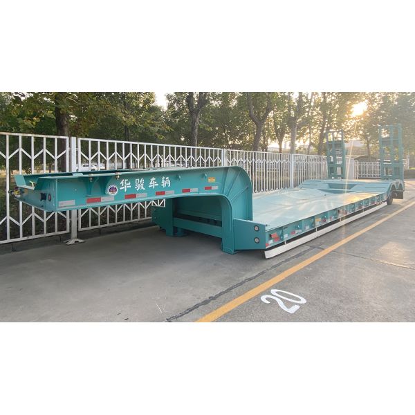 3 Axles Lowbed Trailer with Mechanical Suspension CIMC HUAJUN Stock