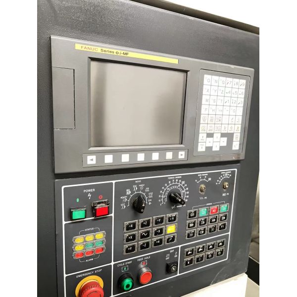 Used Feeler VMC Milling Machine High Speed CNC VMC Vertical Machining Center