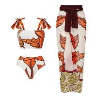 La collection de maillots de bain de trois pièces