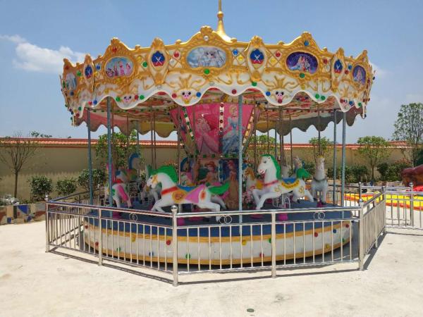 Outdoor Luxury Swing Theme Park Carousel Horse Ride With LED Lights And Music