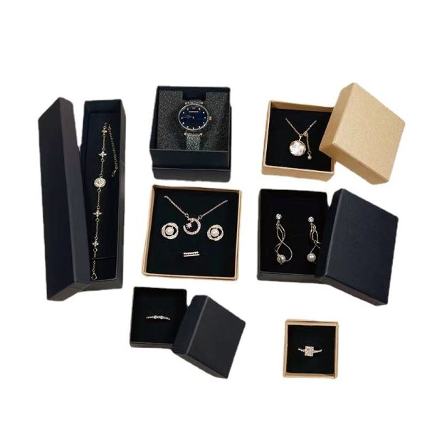 Customized Logo Jewelry Box With White And Black Lid Ring Packaging Box And Gift Box