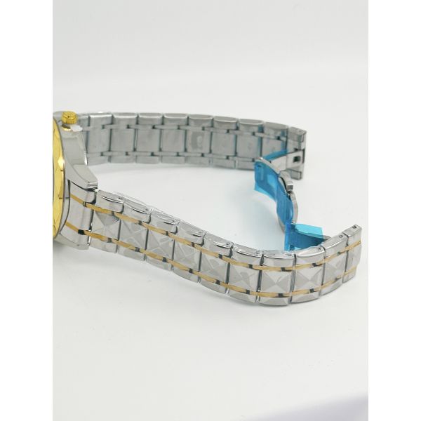 Miler Luxury Men Кварцевые часы Водостойкие Дата Неделя Светящиеся наручные часы Нержавеющая сталь Мужские часы