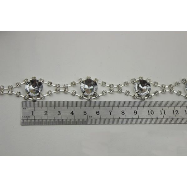 OEM graceful luxury silver color bag hardware 20 mm diamond decorative iron metal chain for tote bag