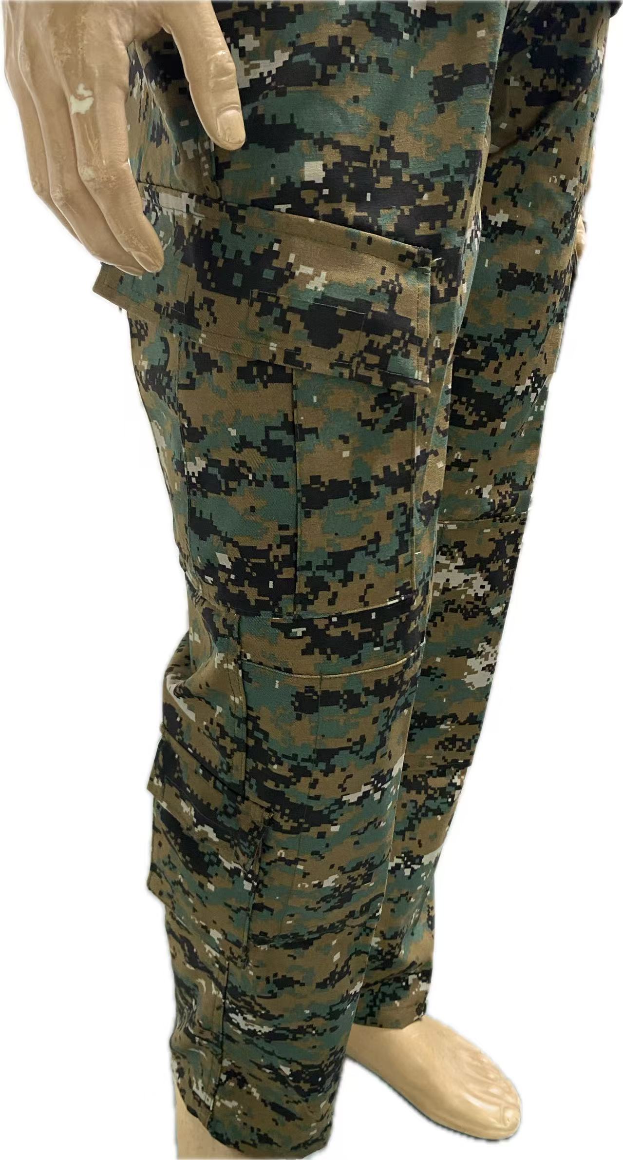 ACU Style Digital Woodland Camo Uniform Tactical Uniform For Army Training and Outdoor Combat
