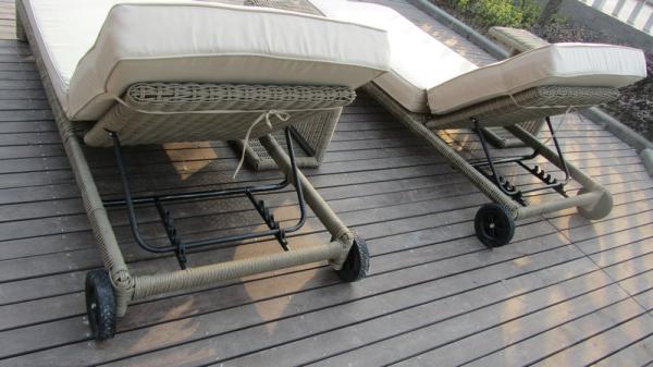 Luxury Grey Outdoor Rattan Daybed For Garden / Patio / Beach