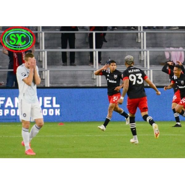 High Resolution Stadium Full Color LED Die-Cast Aluminum Screen , 7500cd/Sqm High Definition Video Display