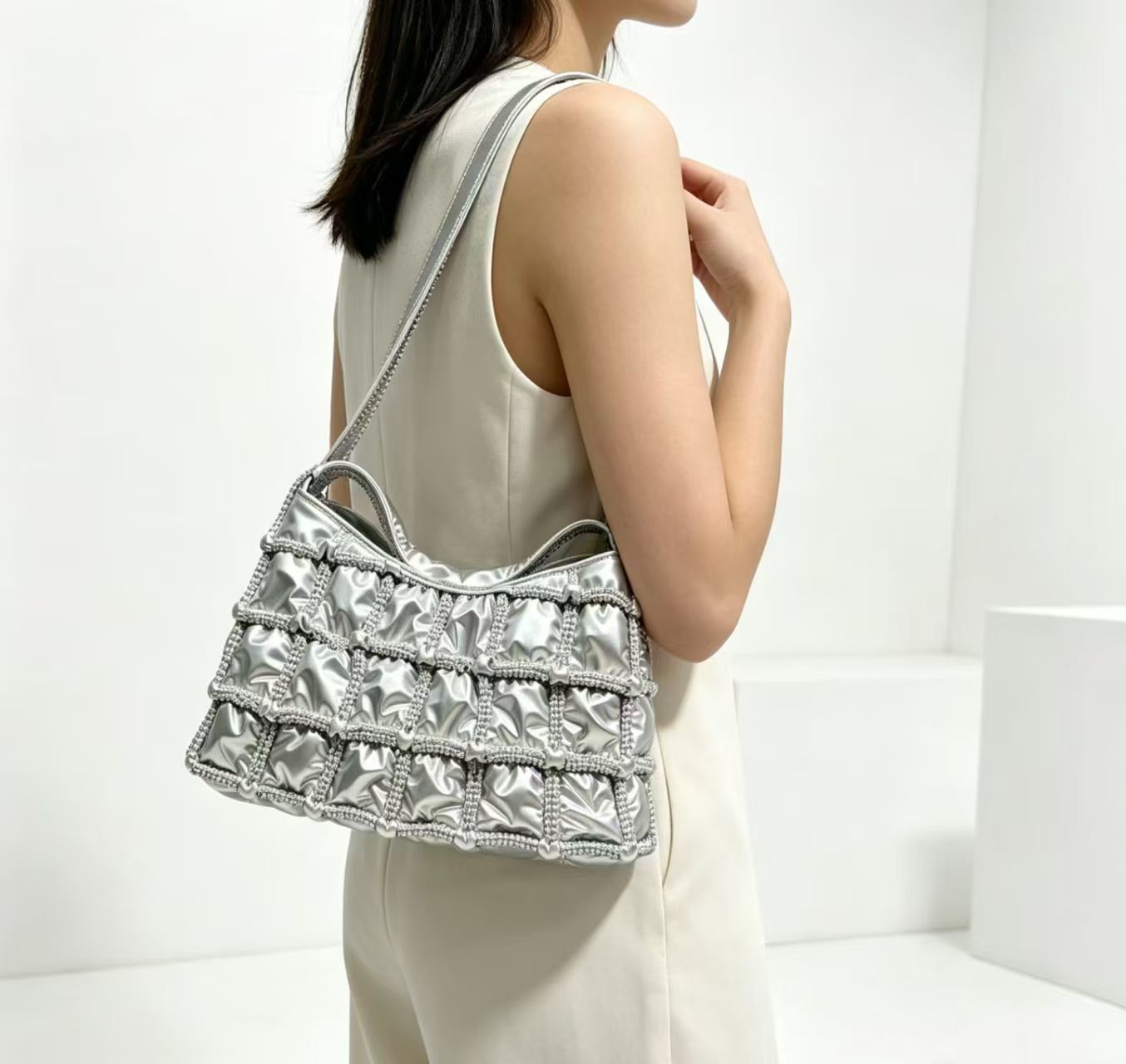 Women's Metallic Padded Grid Single Shoulder Handbag