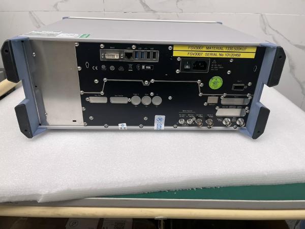 7.5 GHz Wideband Spectrum Analyzer Rohde & Schwarz R&S FSV3007