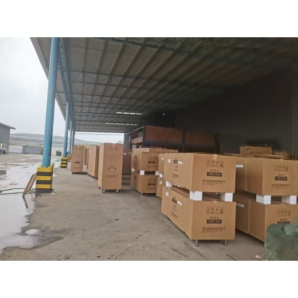 Réfrigérateur sous-sol commercial polyvalent congélateur 480L facile à nettoyer Antirust