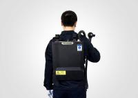 Máquina de limpeza a laser mochila 100w 220VAC refrigeração a ar para metal