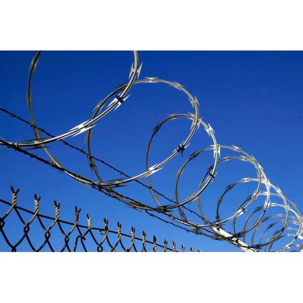 Iron Wire Material And Barbed Wire Razor Type For Fence Electrical Welded