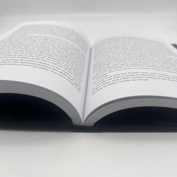 120gsm Novel Book Printing Saddle Stitching / Perfect Binding Offset Printing