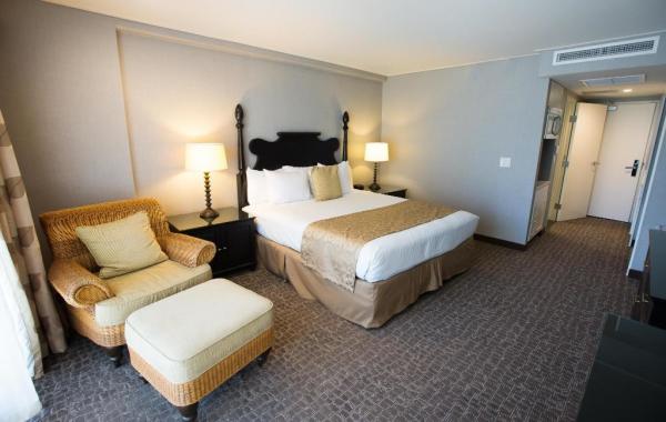 Mukdahan hotel style apartment furniture cherry wood bed with TV cabinet tables and in wall wardrobe closet