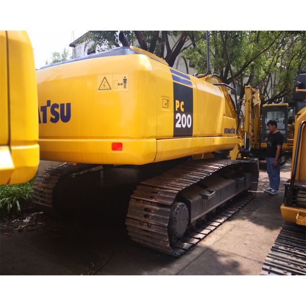 PC200-8 Komatsu Bagger Digger Construction Machine Affordable and 1m3 Bucket Capacity