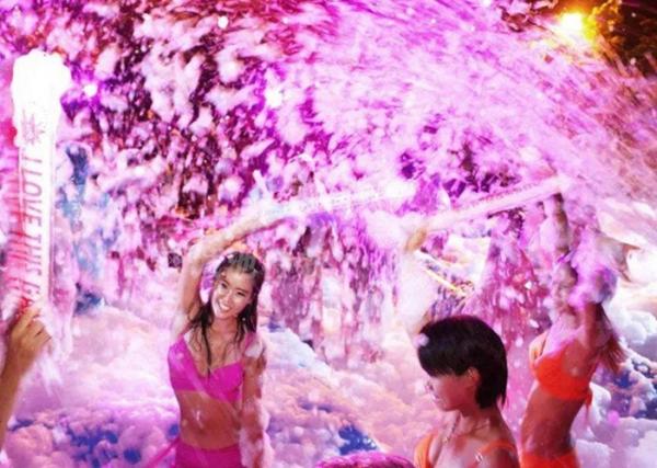 Special Effects Stage Smoke Machine , Jet Foam Machine For Wedding Disco Party
