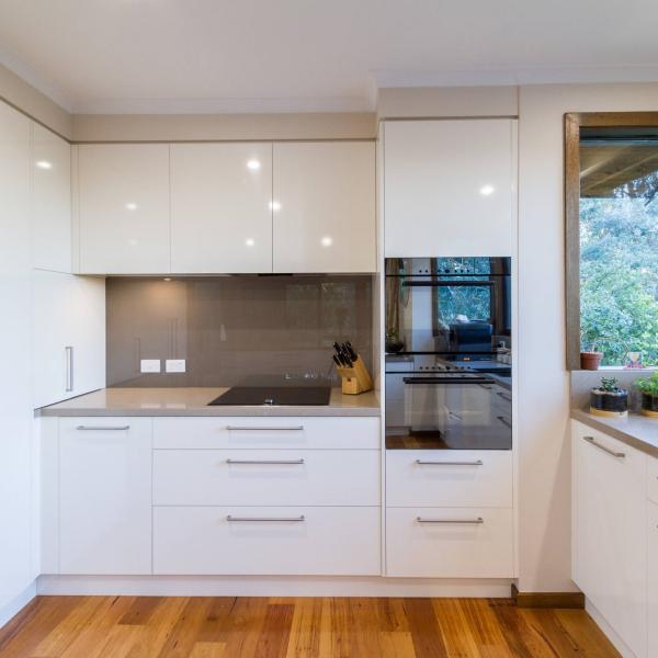 Modular Modern Lacquer Finish Matte Kitchen Cabinets Furniture For Villa