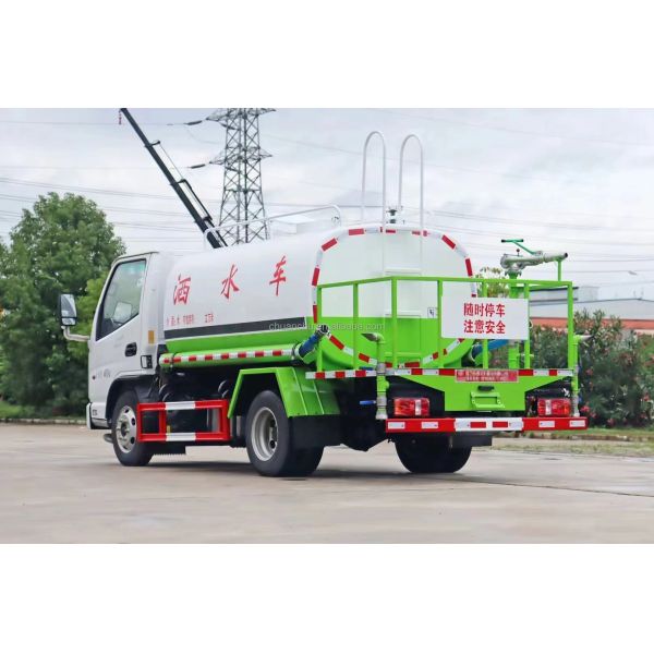 Diesel 4*2 Meter Dust Suppression Water Tanker Transport Truck for Dust Control and Water Transportation
