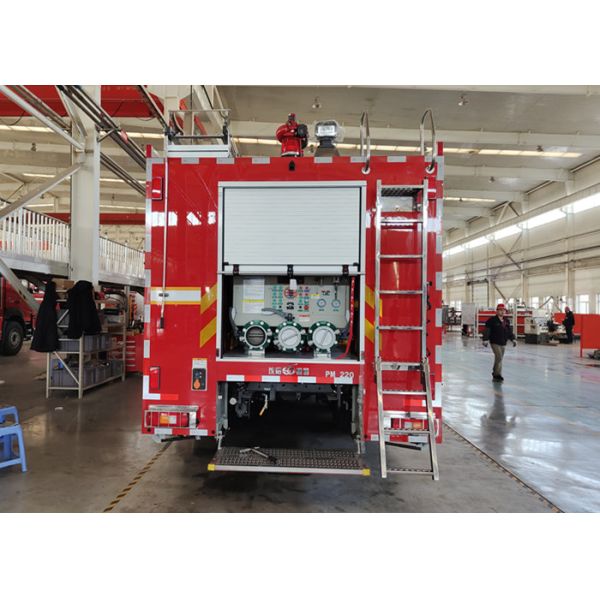 100Km/H Emergency Rescue Vehicle National IV with High Quality Equipment Tank