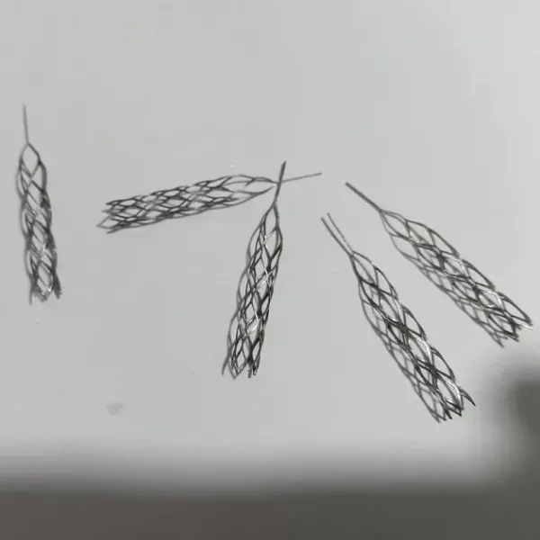 Coupe au laser de support creux en acier inoxydable médical poli