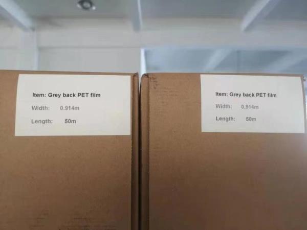 o filme composto do cetim de 260mic 330g para a exposição rola acima suportes