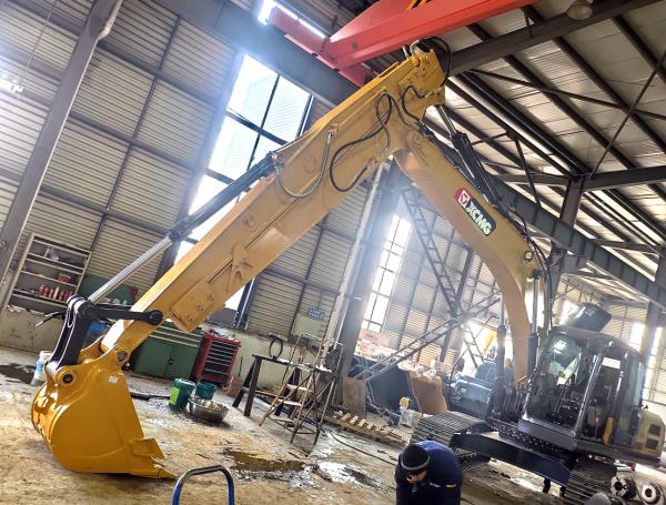 Arma deslizante de escavadeira durável Duplo limite para CAT330 PC360 ZX360