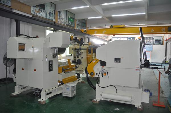 Pneumatic Feeder Steel Plate Straightening Machine Stainless Steel Stamping Parts