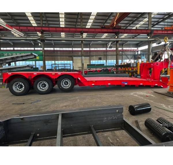 XM Group 4 Axle Low Bed Trailer Hydraulic Front Load Gooseneck Detachable Lowboy Semi Trailer For Nigeria